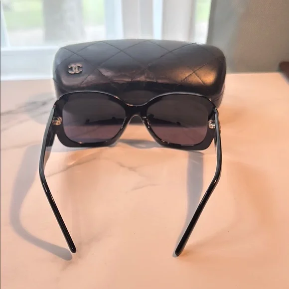 Chanel Black Women’s Sunglasses - Picture 6 of 13